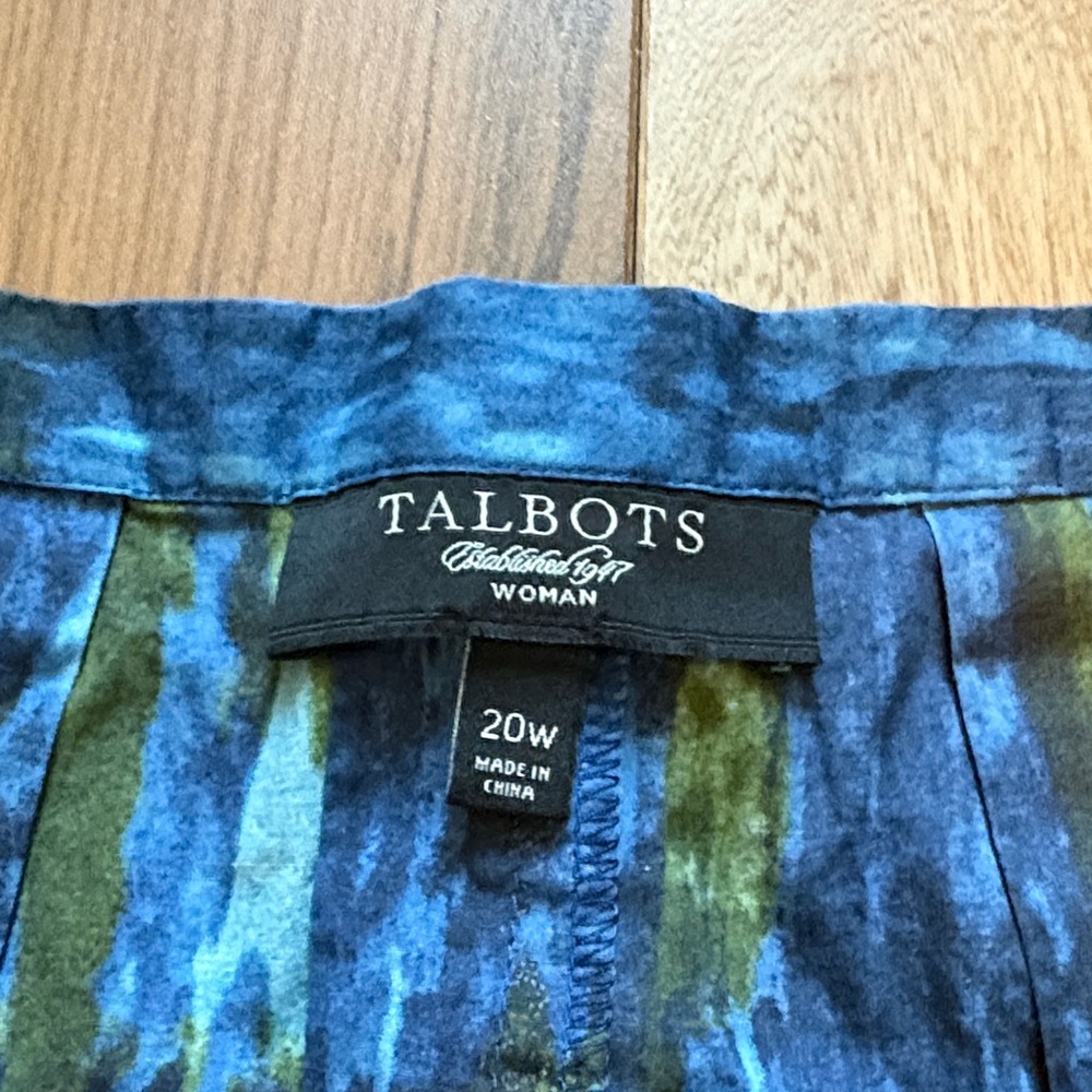 Talbot Women's Abstract Blue & Green Pleated Skirt - Picture 2 of 5